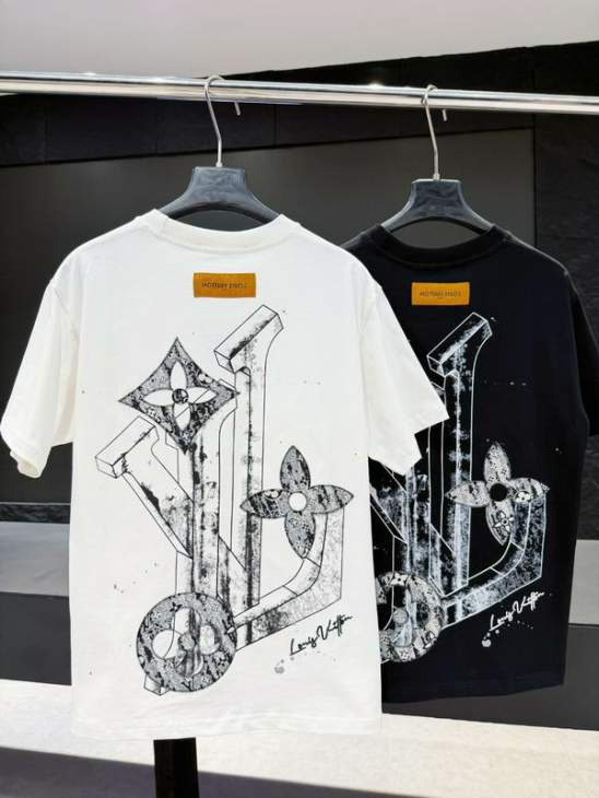 Picture of Louis Vuitton T Shirts Short _SKULVS-XLkctr2137412